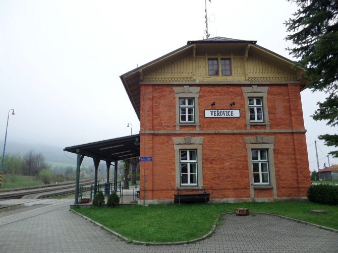 Dworzec kolejowy na stacji Veřovice.